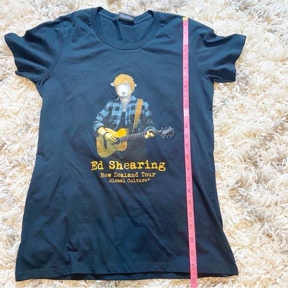 NWTs Global Culture| Ed Sheeran - Ed Shearing New Zealand Tour Womans T-Shirt M - Picture 9 of 10
